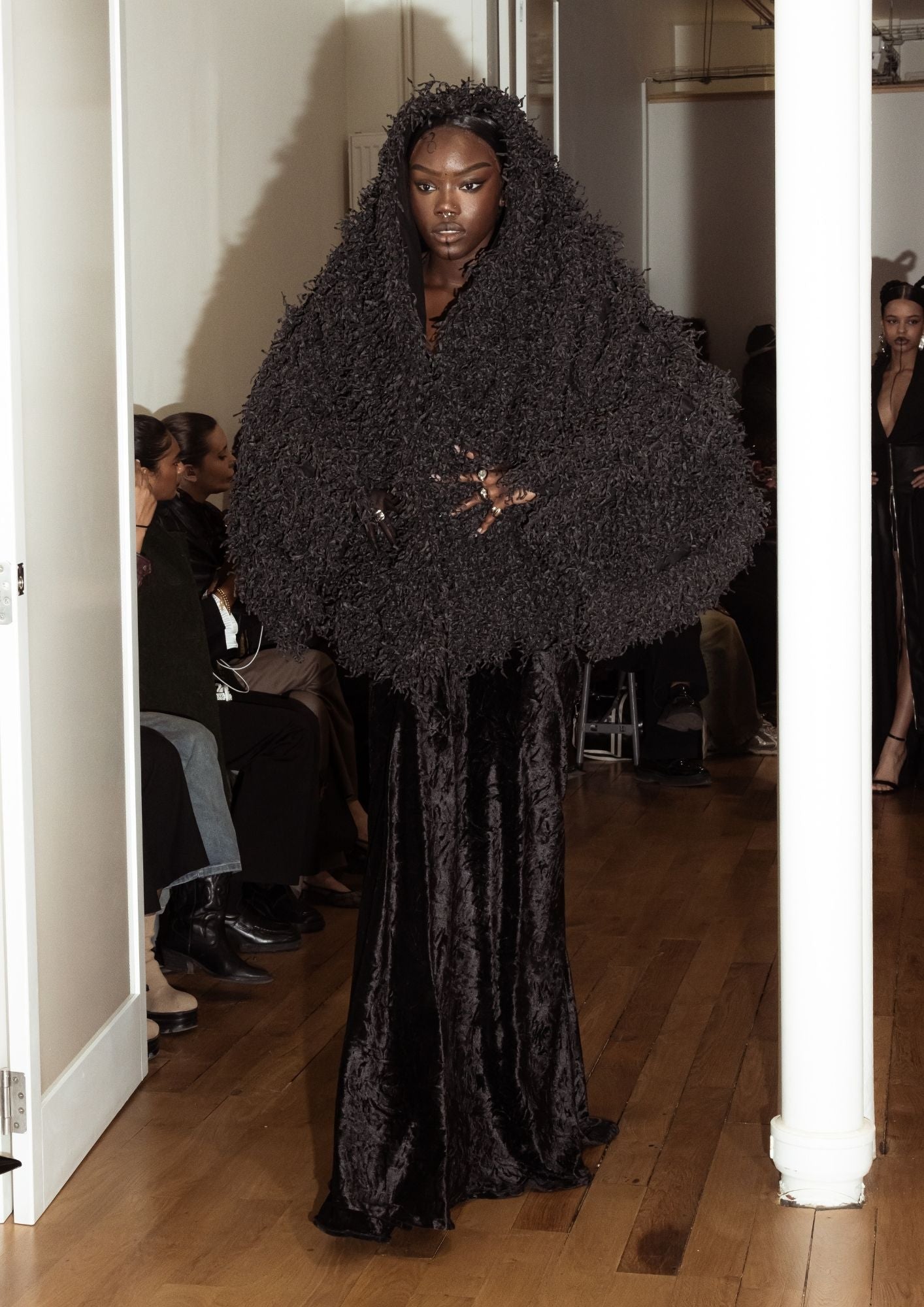 Manteau en raphia